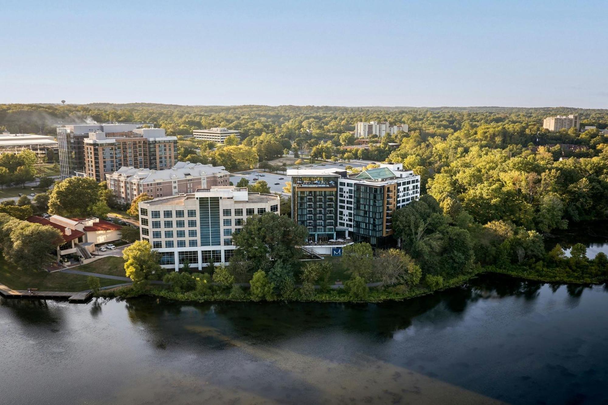 Merriweather Lakehouse Hotel, Autograph Collection Columbia Exterior photo